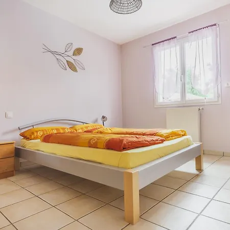 De Plain-pied Avec Piscine, Jardin Et Terrasse, A 10 Km Des Plages, Pres Des Commerces - Fr-1-474-52 Villa La Teste-de-Buch